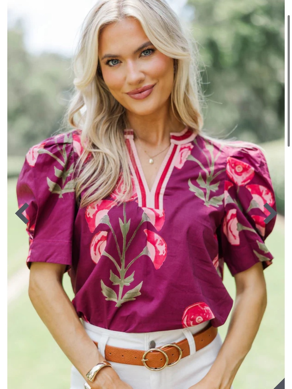 NWT Entro Magenta Floral V-Neck Puff Sleeve Top